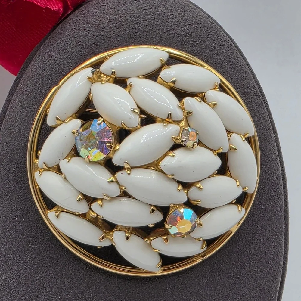 Vintage White Milk Glass AB Rhinestone Round Gold Tone Brooch Pin Cluster 2 Inch